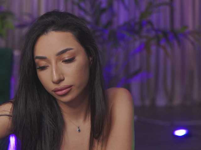 RamiraRowa's BongaCams show and profile