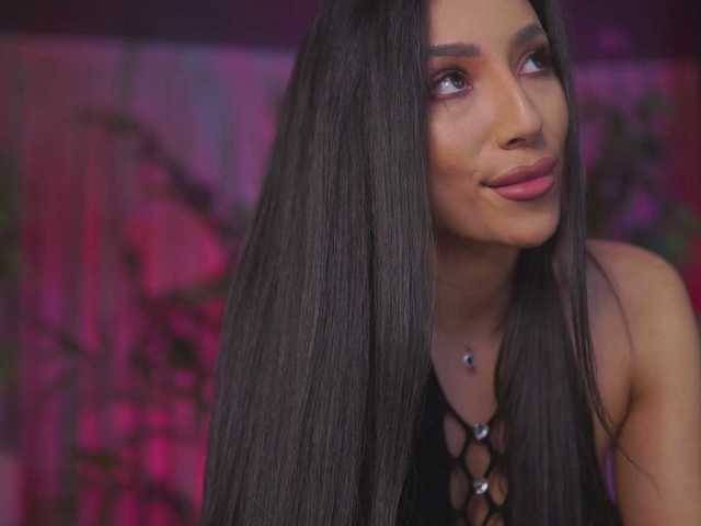 RamiraRowa's BongaCams show and profile