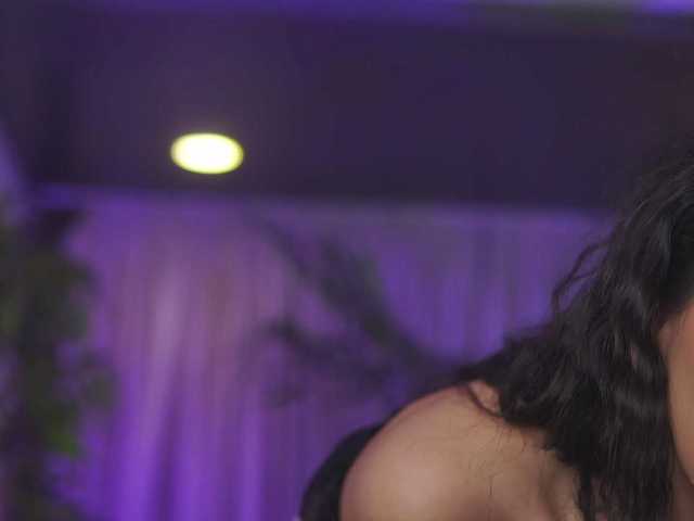 RamiraRowa's BongaCams show and profile