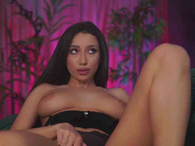 RamiraRowa Live Webcam on BongaCams