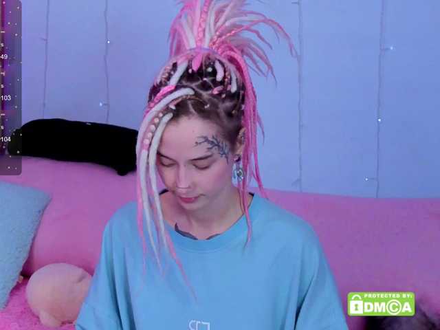 Anuskatz's BongaCams show and profile