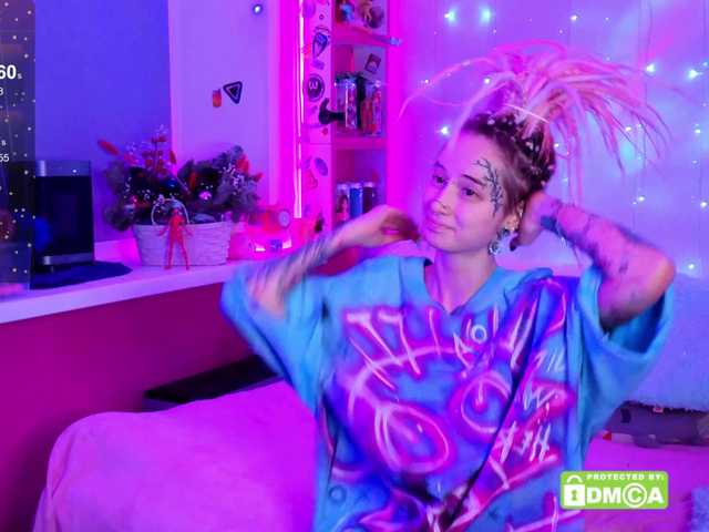 Anuskatz's BongaCams show and profile