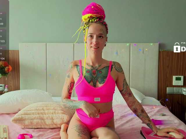 Anuskatz's BongaCams show and profile