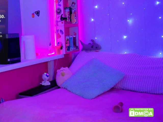 Anuskatz's BongaCams show and profile