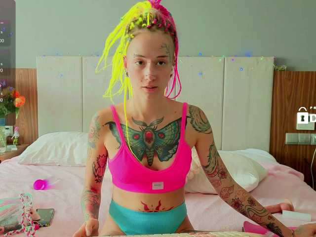 Anuskatz's BongaCams show and profile