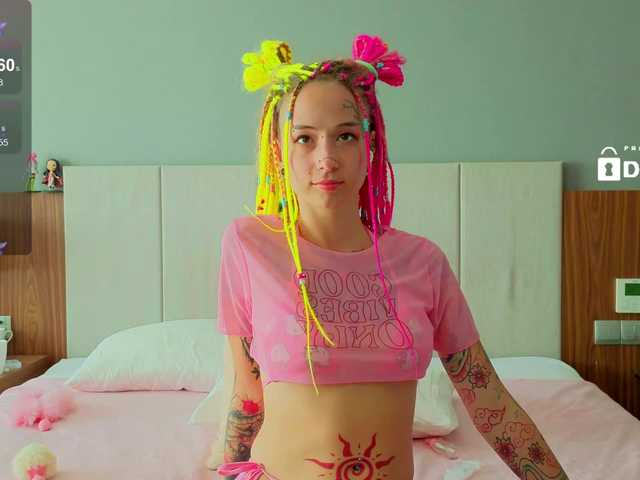 Anuskatz's BongaCams show and profile