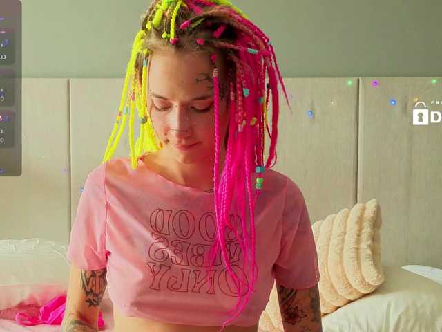 Anuskatz's BongaCams show and profile