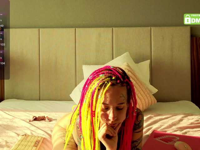 Anuskatz's BongaCams show and profile