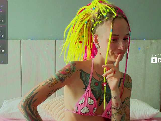 Anuskatz's BongaCams show and profile