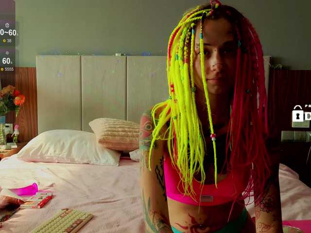 Anuskatz's BongaCams show and profile