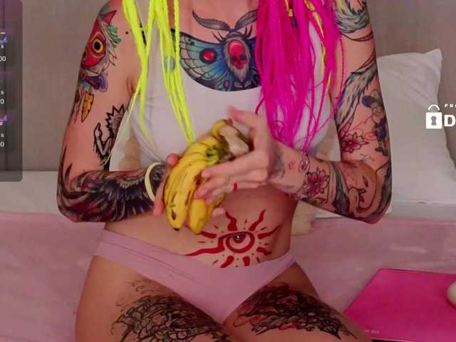 Anuskatz's BongaCams show and profile