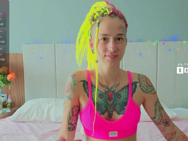 Anuskatz's BongaCams show and profile