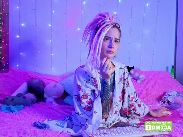 Anuskatz's BongaCams show and profile