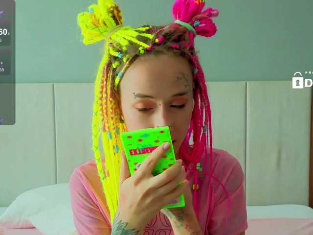 Anuskatz's BongaCams show and profile