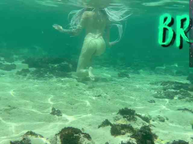 Ne_Sonia webcam