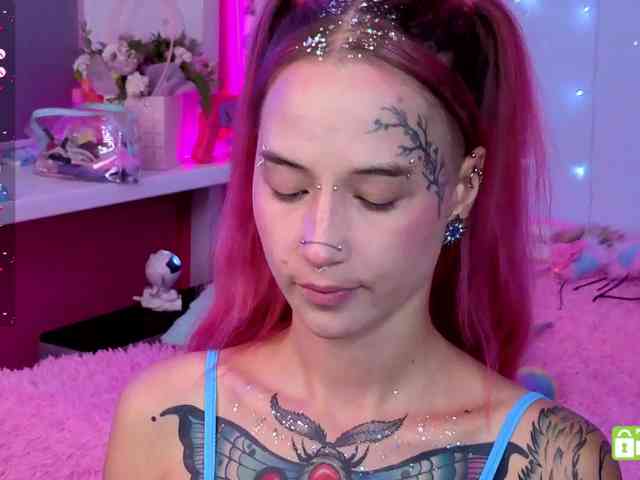 Ne_Sonia webcam