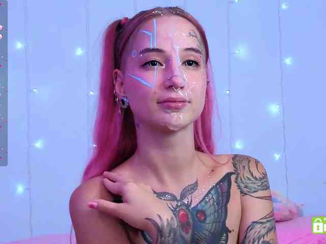 Ne_Sonia webcam