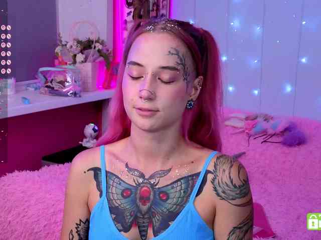 Ne_Sonia webcam