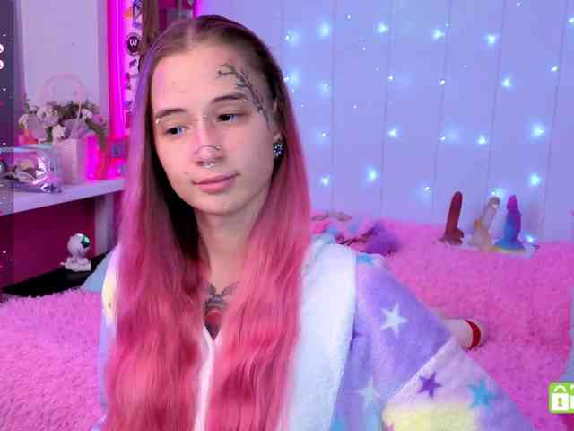 Ne_Sonia webcam