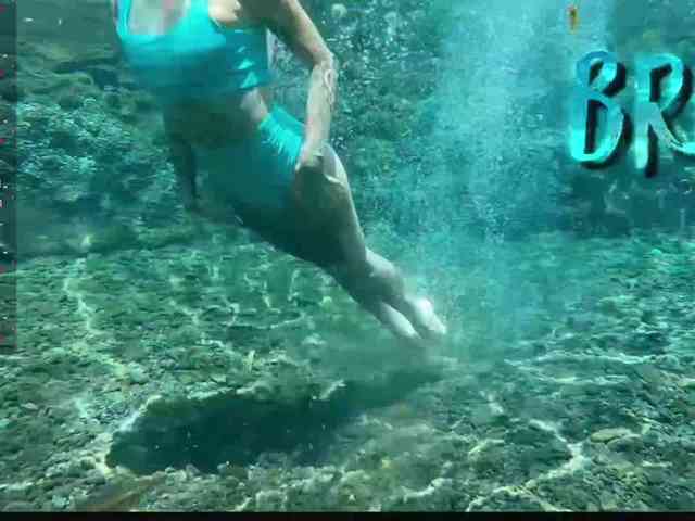 Ne_Sonia webcam