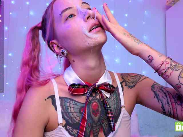 Ne_Sonia webcam