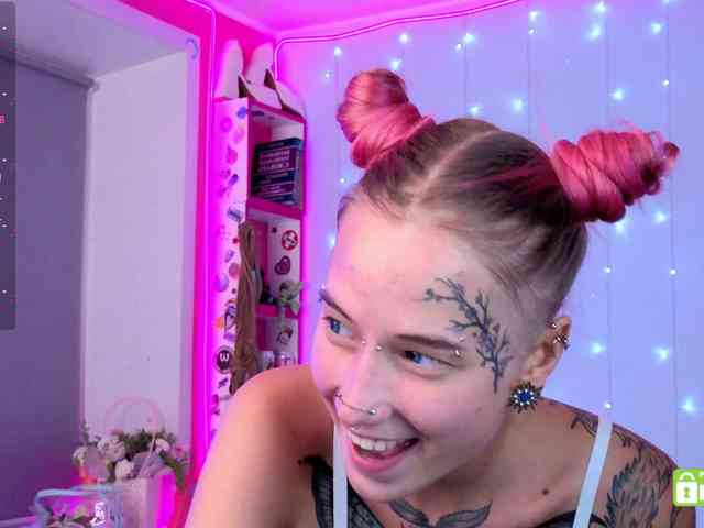 Ne_Sonia webcam