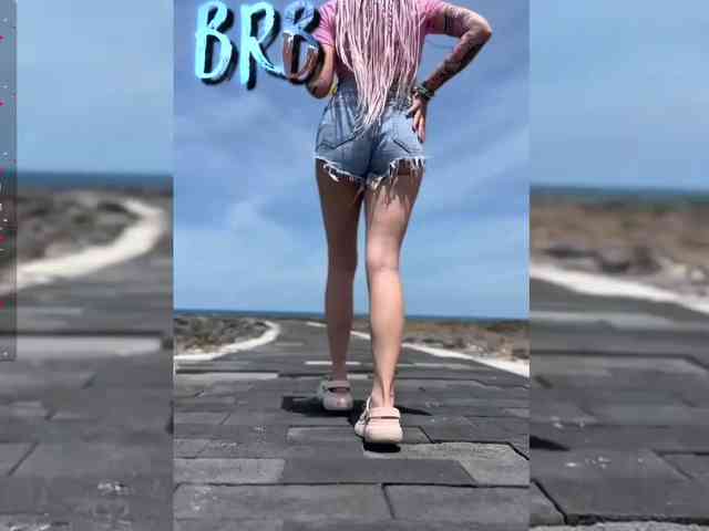 Ne_Sonia webcam