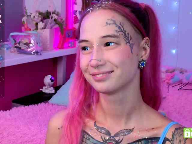 Ne_Sonia webcam