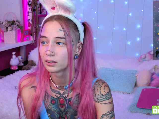 Ne_Sonia webcam