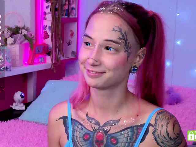 Ne_Sonia webcam