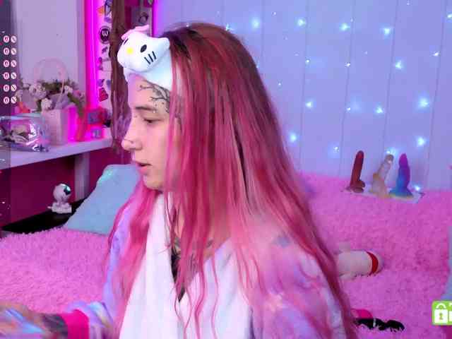 Ne_Sonia webcam