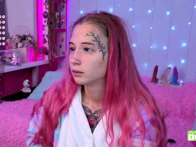 Ne_Sonia webcam