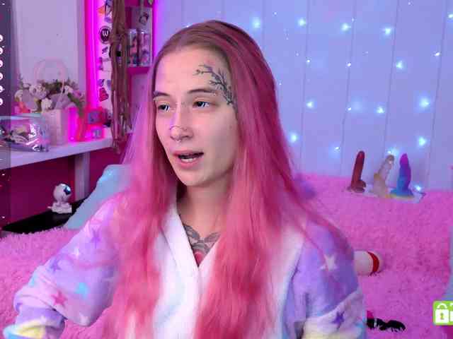 Ne_Sonia webcam
