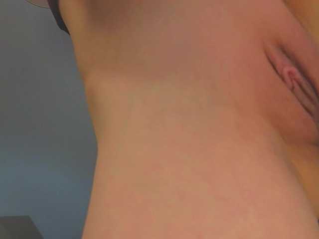 lili-roze's BongaCams show and profile