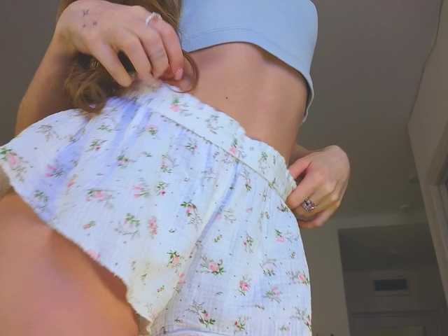 lili-roze's BongaCams show and profile