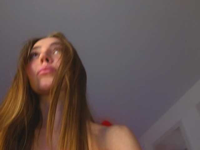 lili-roze's BongaCams show and profile