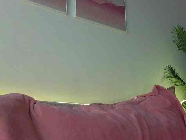 naked chat room Lili-roze