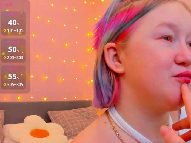 Sara-Moor's BongaCams show and profile