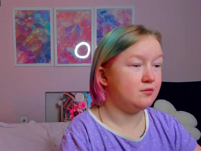 Sara-Moor's BongaCams show and profile