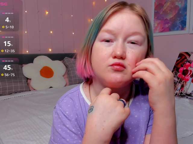 Sara-Moor's BongaCams show and profile