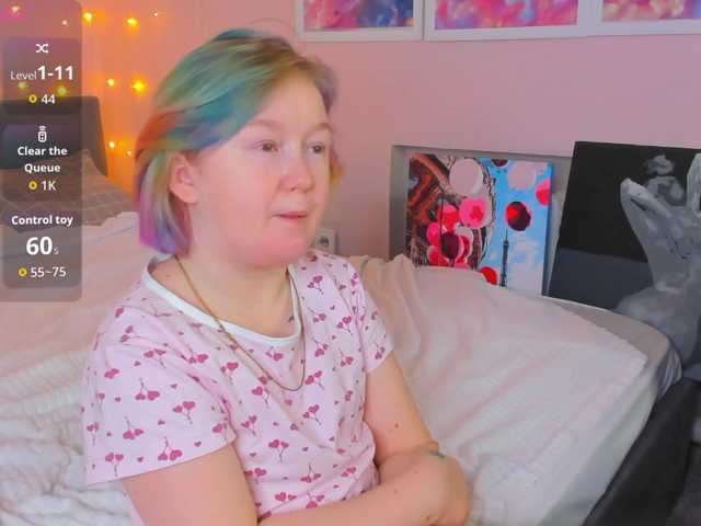 Sara-Moor's BongaCams show and profile