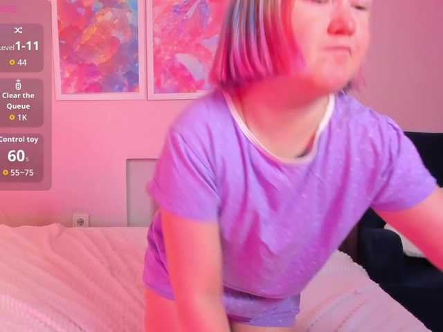 Sara-Moor's BongaCams show and profile