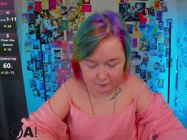 Sara-Moor's BongaCams show and profile