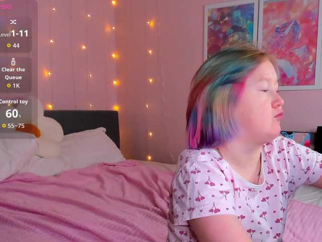 Sara-Moor's BongaCams show and profile