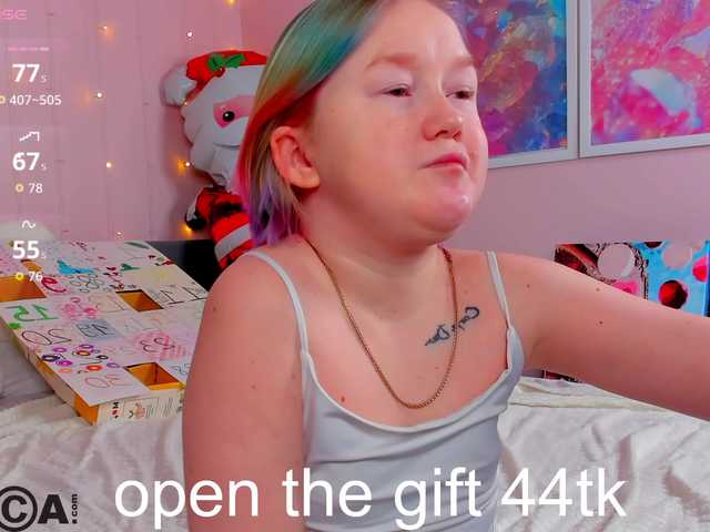 Sara-Moor's BongaCams show and profile