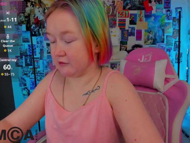 Sara-Moor's BongaCams show and profile