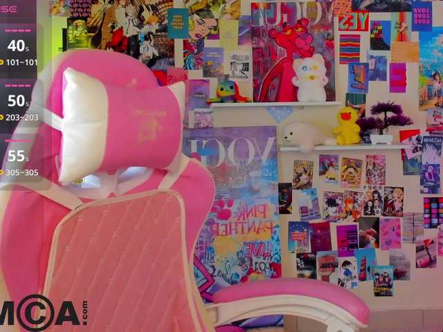 Sara-Moor's BongaCams show and profile