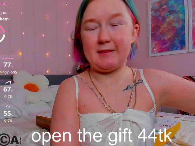 Sara-Moor's BongaCams show and profile