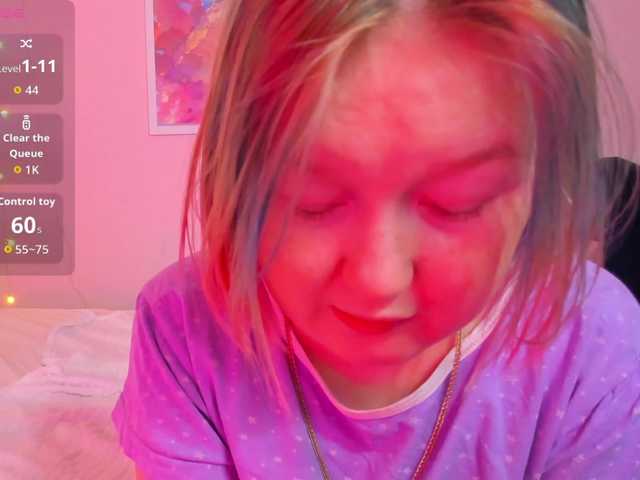 Sara-Moor's BongaCams show and profile