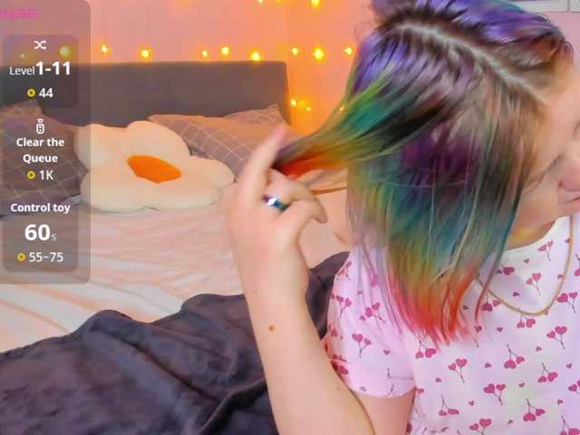 Sara-Moor's BongaCams show and profile